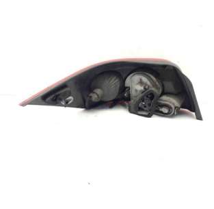 PILOTO TRASERO DERECHO... 2