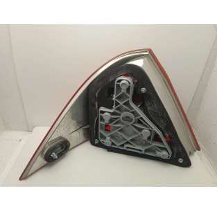 PILOTO TRASERO DERECHO... 2