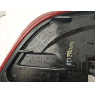 PILOTO TRASERO DERECHO... 2