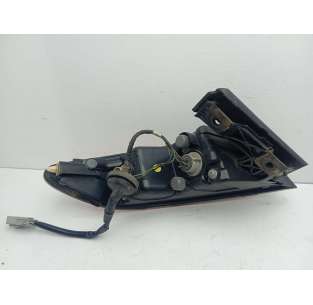 PILOTO TRASERO DERECHO... 2