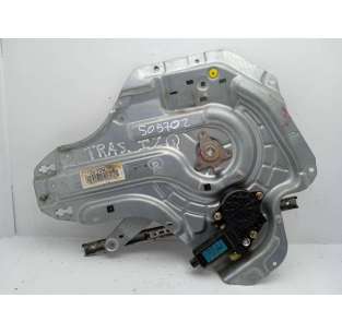 ELEVALUNAS TRASERO...