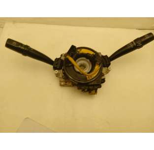 MANDO LUCES TOYOTA AVENSIS...