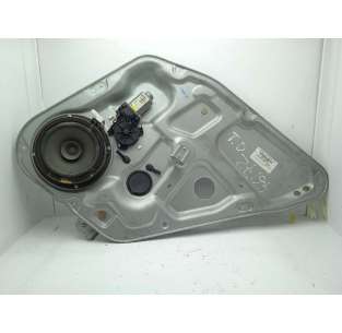 ELEVALUNAS TRASERO DERECHO...