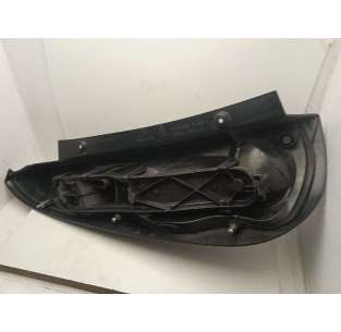 PILOTO TRASERO DERECHO... 2