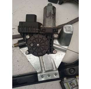 ELEVALUNAS DELANTERO... 2