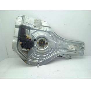 ELEVALUNAS TRASERO DERECHO...