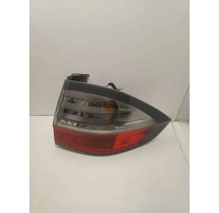 PILOTO TRASERO DERECHO FORD...