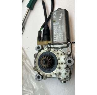 MOTOR ELEVALUNAS DELANTERO... 2