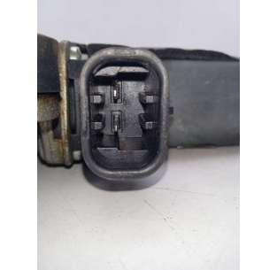 ELEVALUNAS DELANTERO... 2