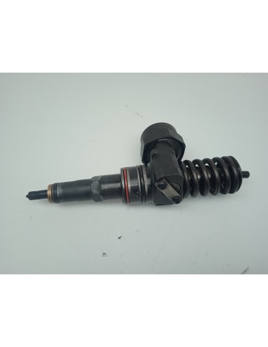 Recambio de inyector para volkswagen passat berlina (3b3) trendline referencia OEM IAM 038130073AA  
