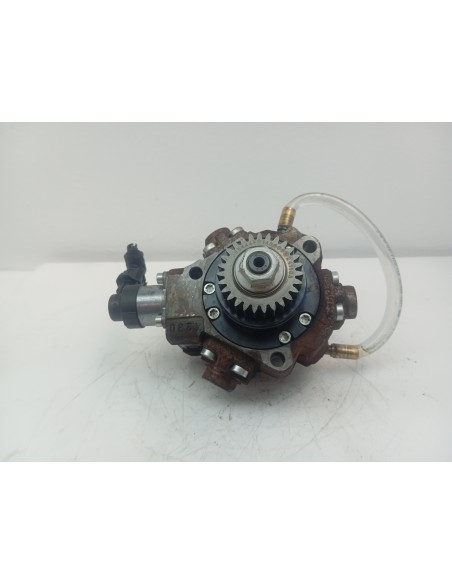 Recambio de bomba inyeccion para renault laguna iii initiale referencia OEM IAM 8200690744  