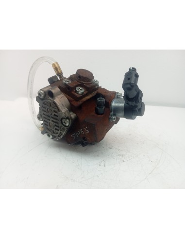 Recambio de bomba inyeccion para renault laguna iii initiale referencia OEM IAM 8200690744  