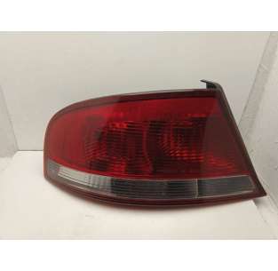 PILOTO TRASERO IZQUIERDO...