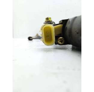 ELEVALUNAS DELANTERO... 2