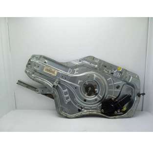 ELEVALUNAS DELANTERO...