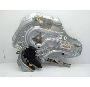 ELEVALUNAS TRASERO DERECHO...