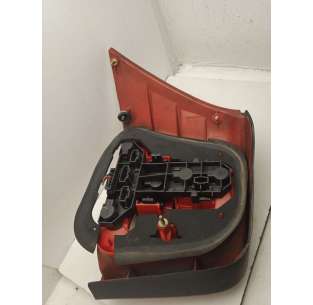 PILOTO TRASERO DERECHO... 2