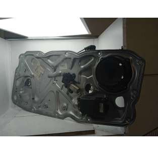 ELEVALUNAS DELANTERO...