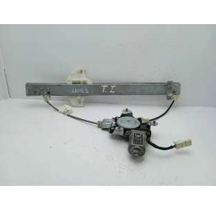 ELEVALUNAS TRASERO...