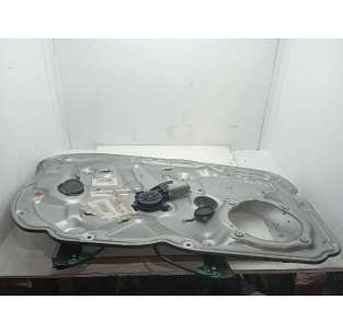 ELEVALUNAS DELANTERO...