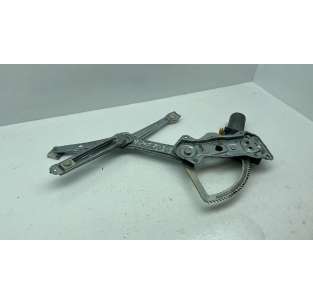 ELEVALUNAS DELANTERO...