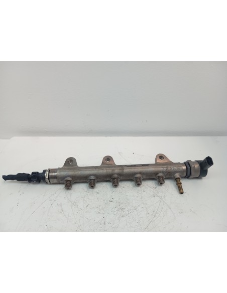 Recambio de rampa inyectora para renault laguna iii initiale referencia OEM IAM H8200610223  