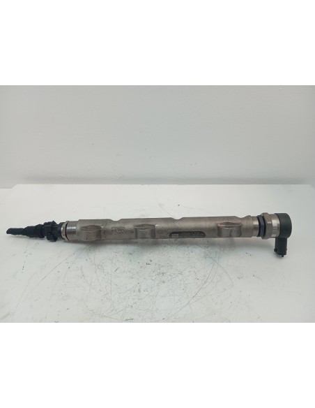 Recambio de rampa inyectora para renault laguna iii initiale referencia OEM IAM H8200610223  