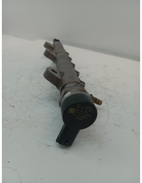 Recambio de rampa inyectora para renault laguna iii initiale referencia OEM IAM H8200610223  