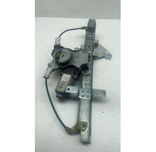 ELEVALUNAS TRASERO...