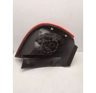 PILOTO TRASERO DERECHO... 2