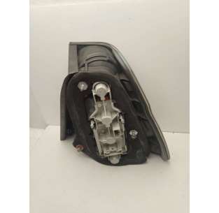 PILOTO TRASERO IZQUIERDO... 2