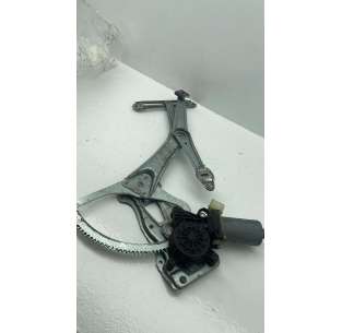 ELEVALUNAS DELANTERO...