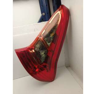 PILOTO TRASERO DERECHO -...