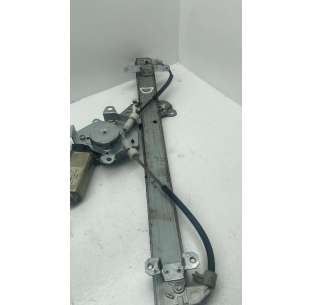 ELEVALUNAS DELANTERO...