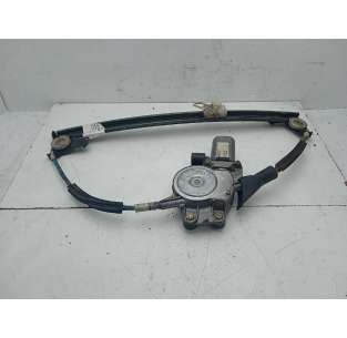 ELEVALUNAS DELANTERO...