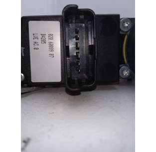 ELEVALUNAS TRASERO DERECHO... 2