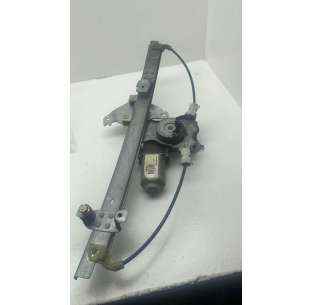 ELEVALUNAS TRASERO DERECHO...