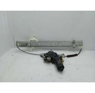 ELEVALUNAS TRASERO...