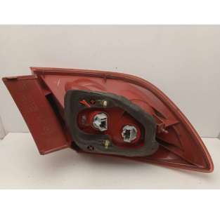 PILOTO TRASERO DERECHO... 2