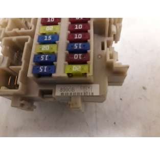 CAJA RELES / FUSIBLES... 2