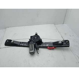 ELEVALUNAS DELANTERO...