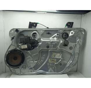 ELEVALUNAS DELANTERO...