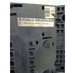 CAJA RELES / FUSIBLES LAND... 2