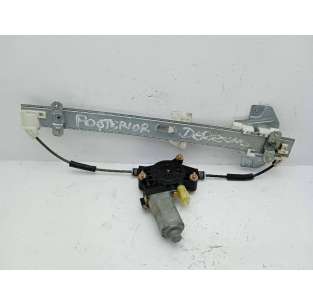 ELEVALUNAS TRASERO DERECHO...