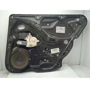 ELEVALUNAS TRASERO DERECHO...