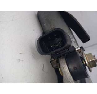 ELEVALUNAS DELANTERO... 2