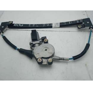 ELEVALUNAS DELANTERO...