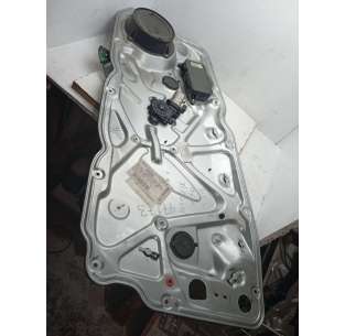 ELEVALUNAS DELANTERO...