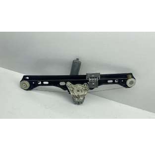 ELEVALUNAS TRASERO...