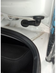 Recambio de gomas contorno puerta para skoda rapid ambition referencia OEM IAM 5JA827705J PORTON TRASERO 